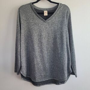y2k‎ silver metallic long sleeved v neck shirt blouse glam maximalist mcbling